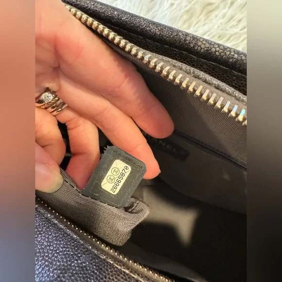 CHANEL Metallic Caviar Chevron Quilted Medium Gabrielle Hobo Dark Silver Gold - Picture 12 of 12